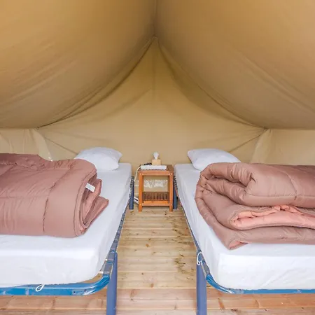 Camping Du Chene - Proche De Nantes Saint-Julien-de-Concelles
