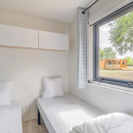 Du Chene - Proche De Nantes Camping Saint-Julien-de-Concelles