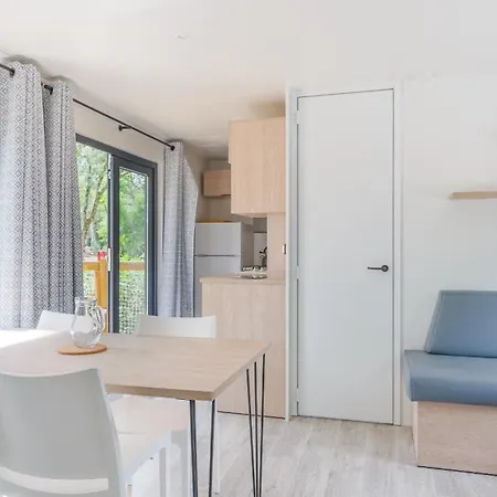 Du Chene - Proche De Nantes Camping