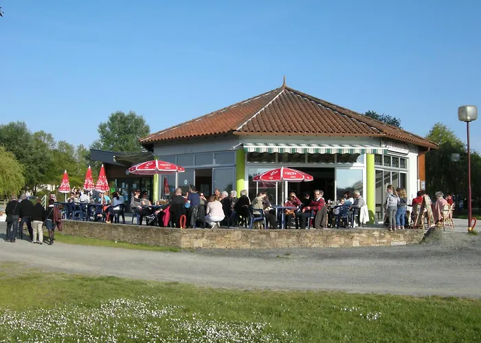 Du Chene אתר קמפינג